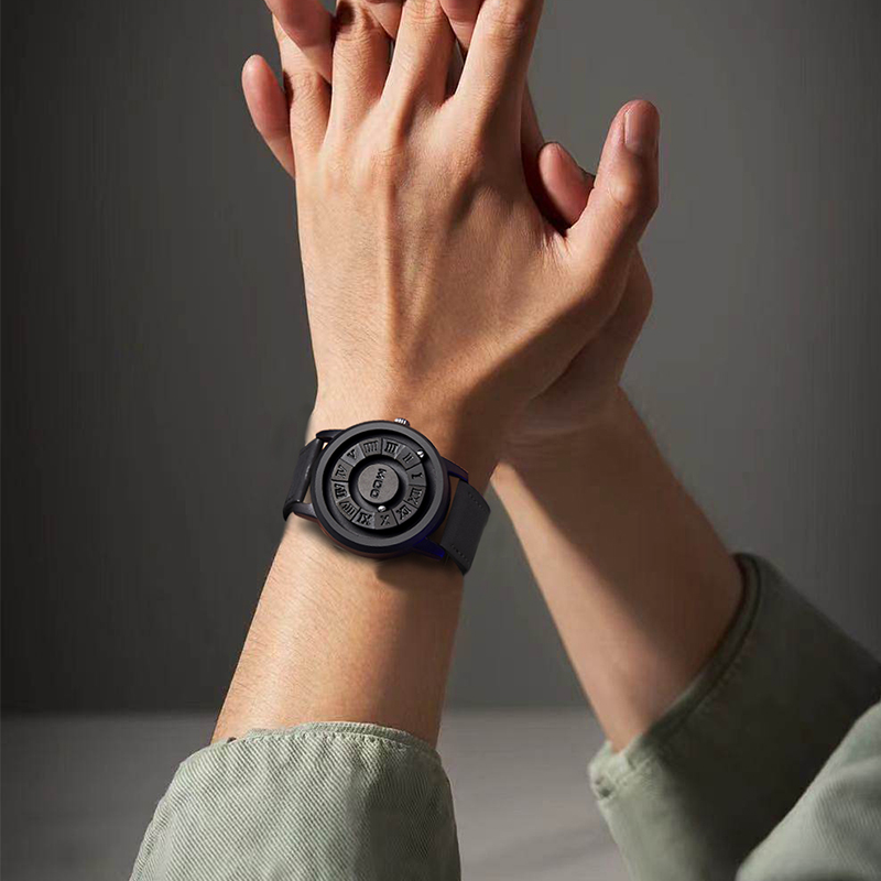 DOM Magnetic Watch®